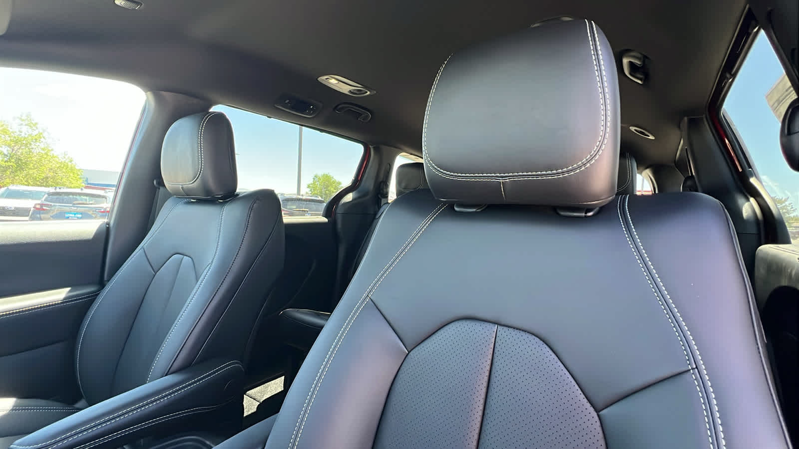 Thumbnail: 2027 Chrysler Pacifica - 11