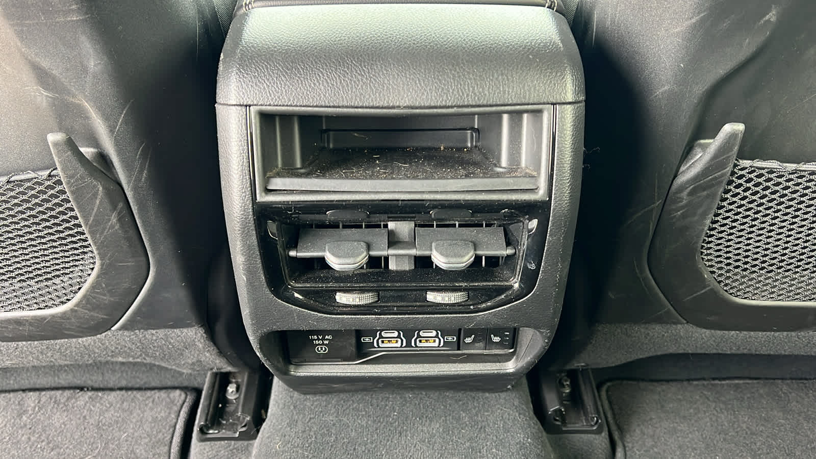 Thumbnail: 2022 Jeep Grand Cherokee - 25