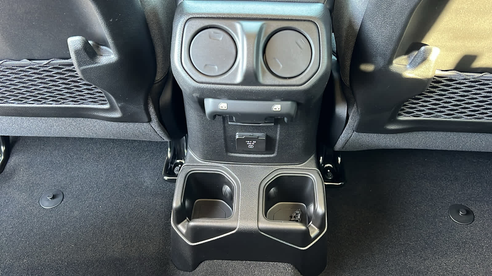 Thumbnail: 2026 Jeep Gladiator - 25