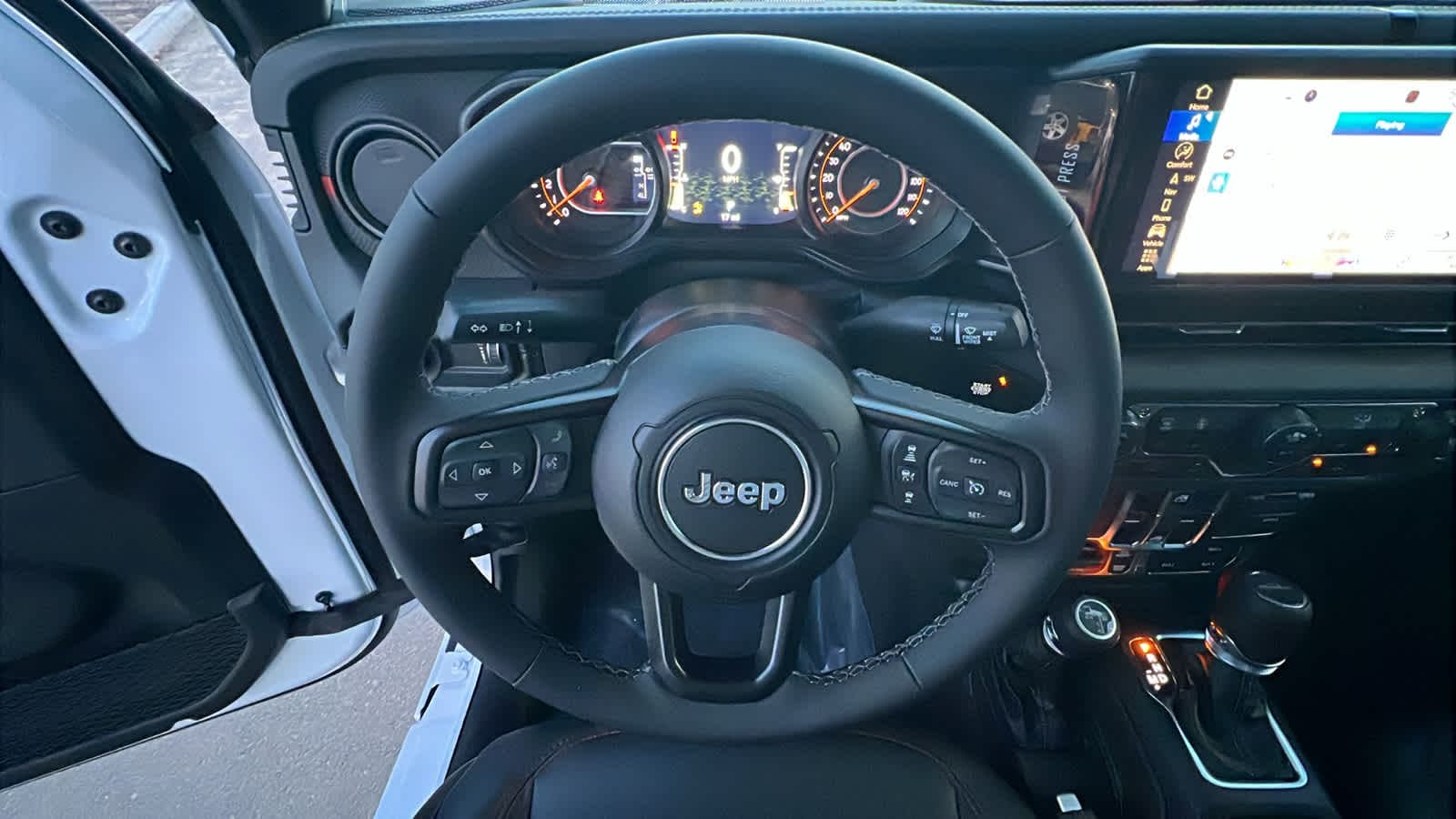 Thumbnail: 2026 Jeep Gladiator - 18