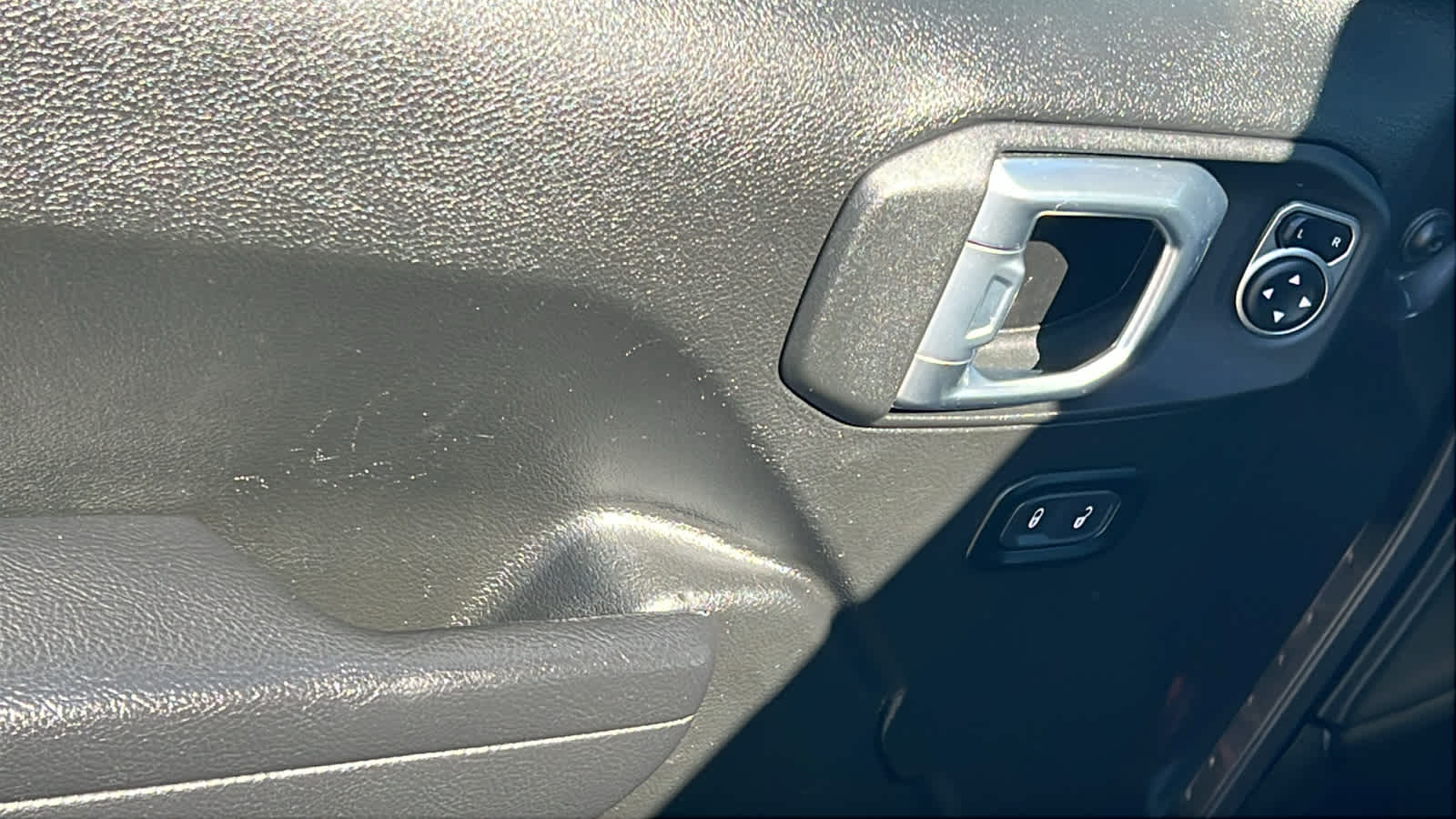 Thumbnail: 2024 Jeep Wrangler - 22