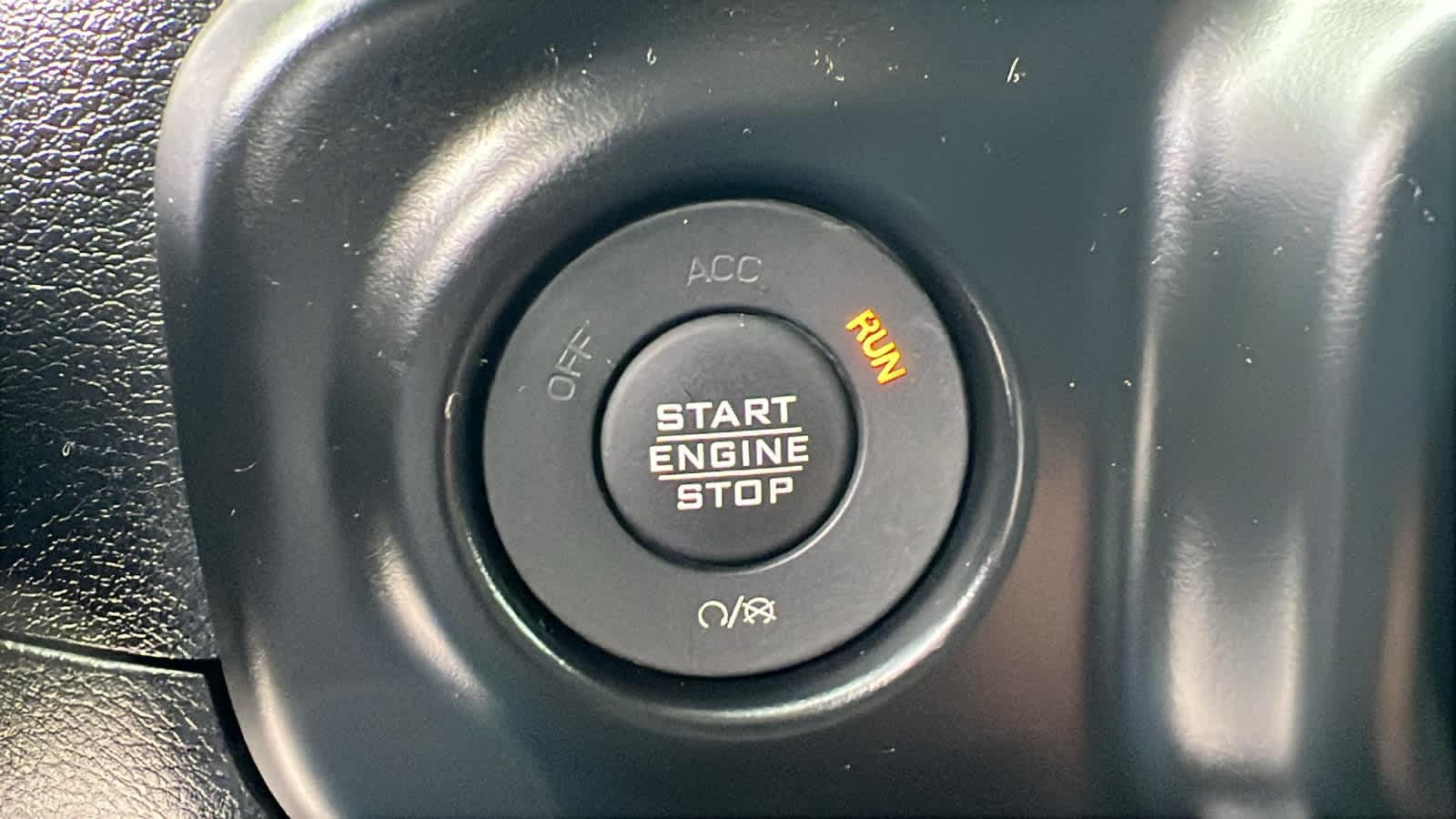 Thumbnail: 2022 Jeep Wrangler - 17