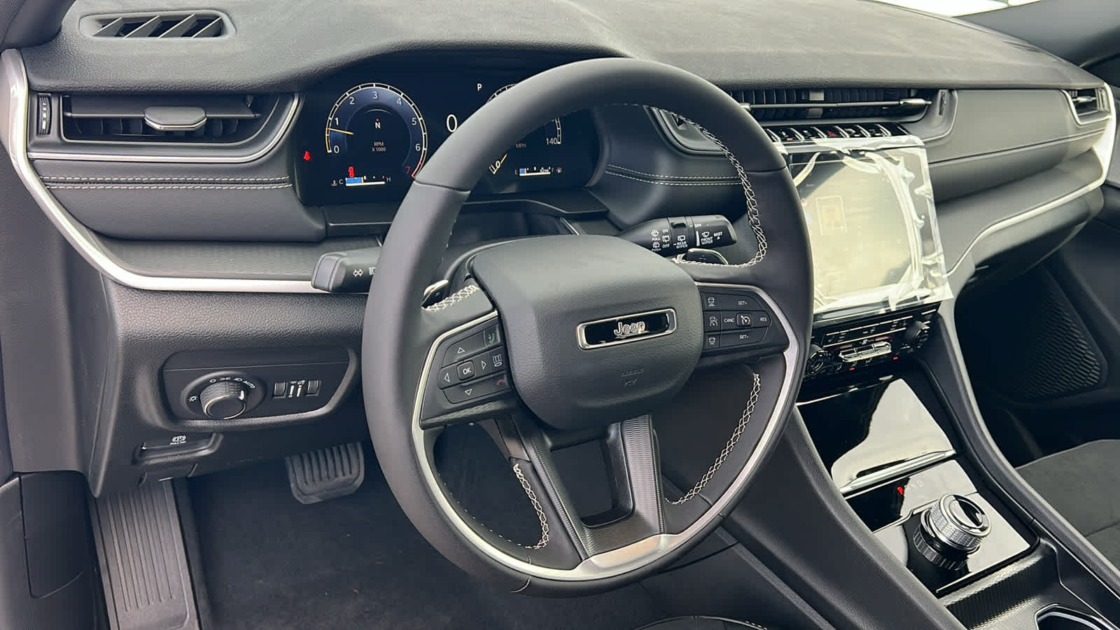 Thumbnail: 2025 Jeep Grand Cherokee L - 10