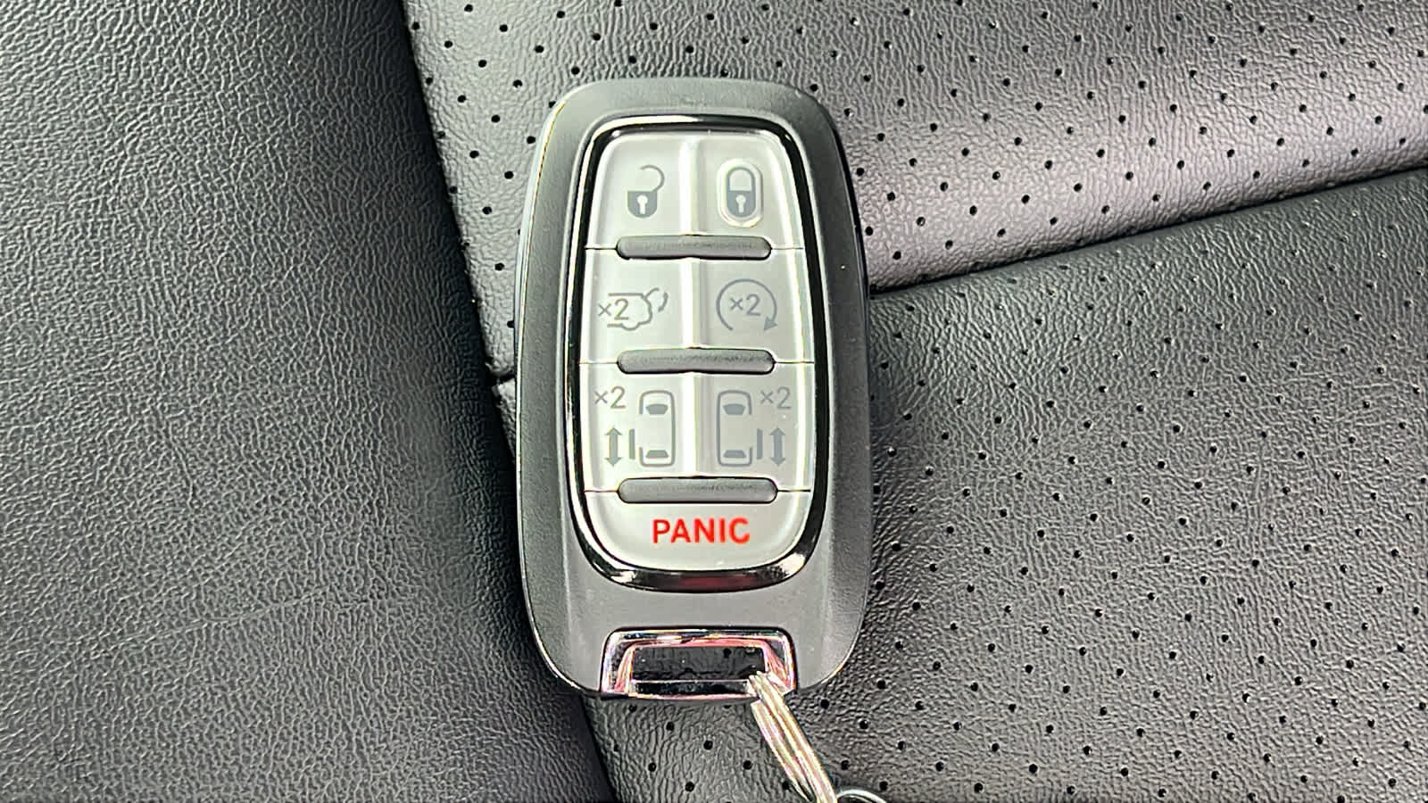 Thumbnail: 2026 Chrysler Pacifica - 29