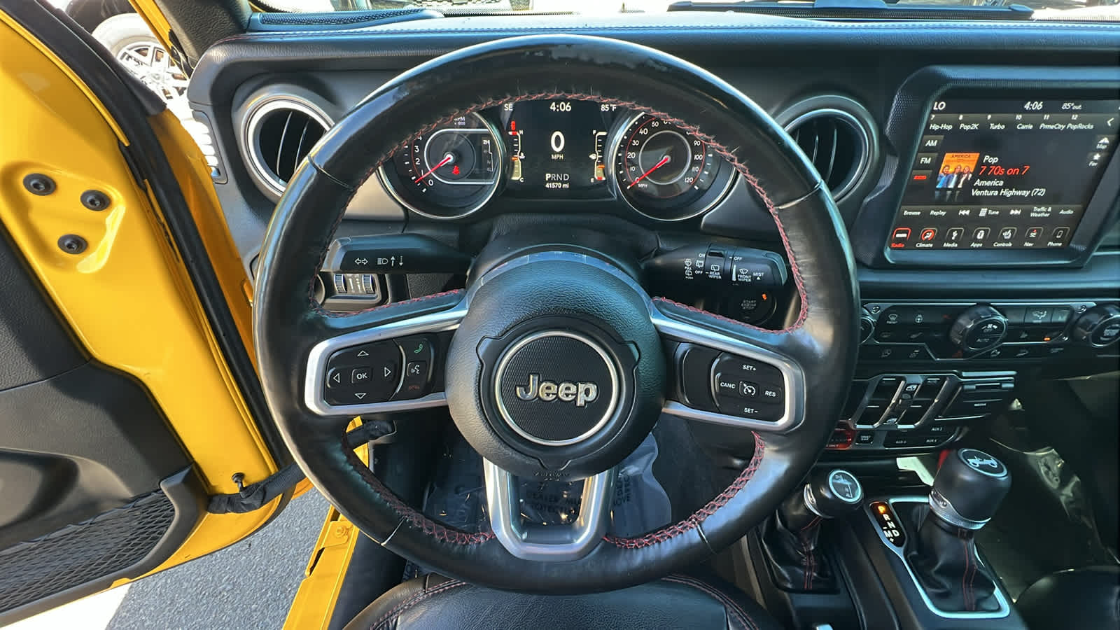 Thumbnail: 2019 Jeep Wrangler - 18