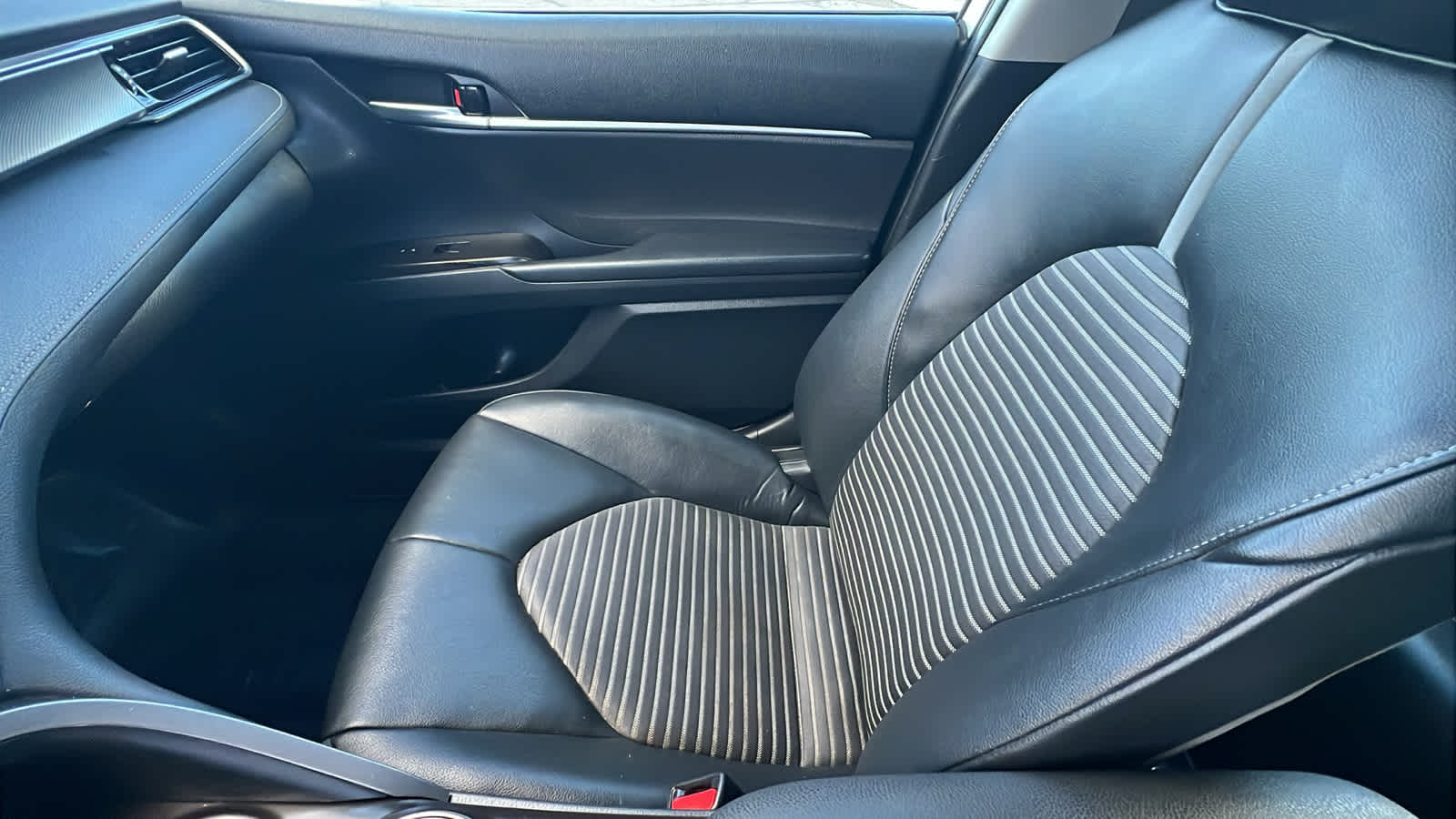 Thumbnail: 2021 Toyota Camry - 12