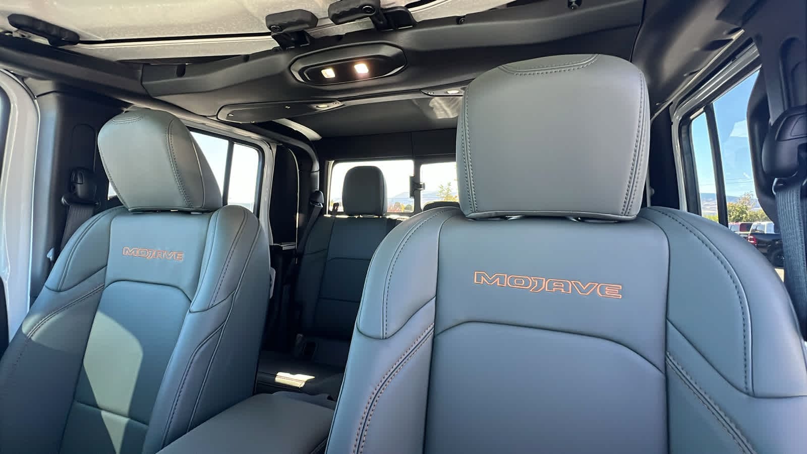 Thumbnail: 2025 Jeep Gladiator - 11