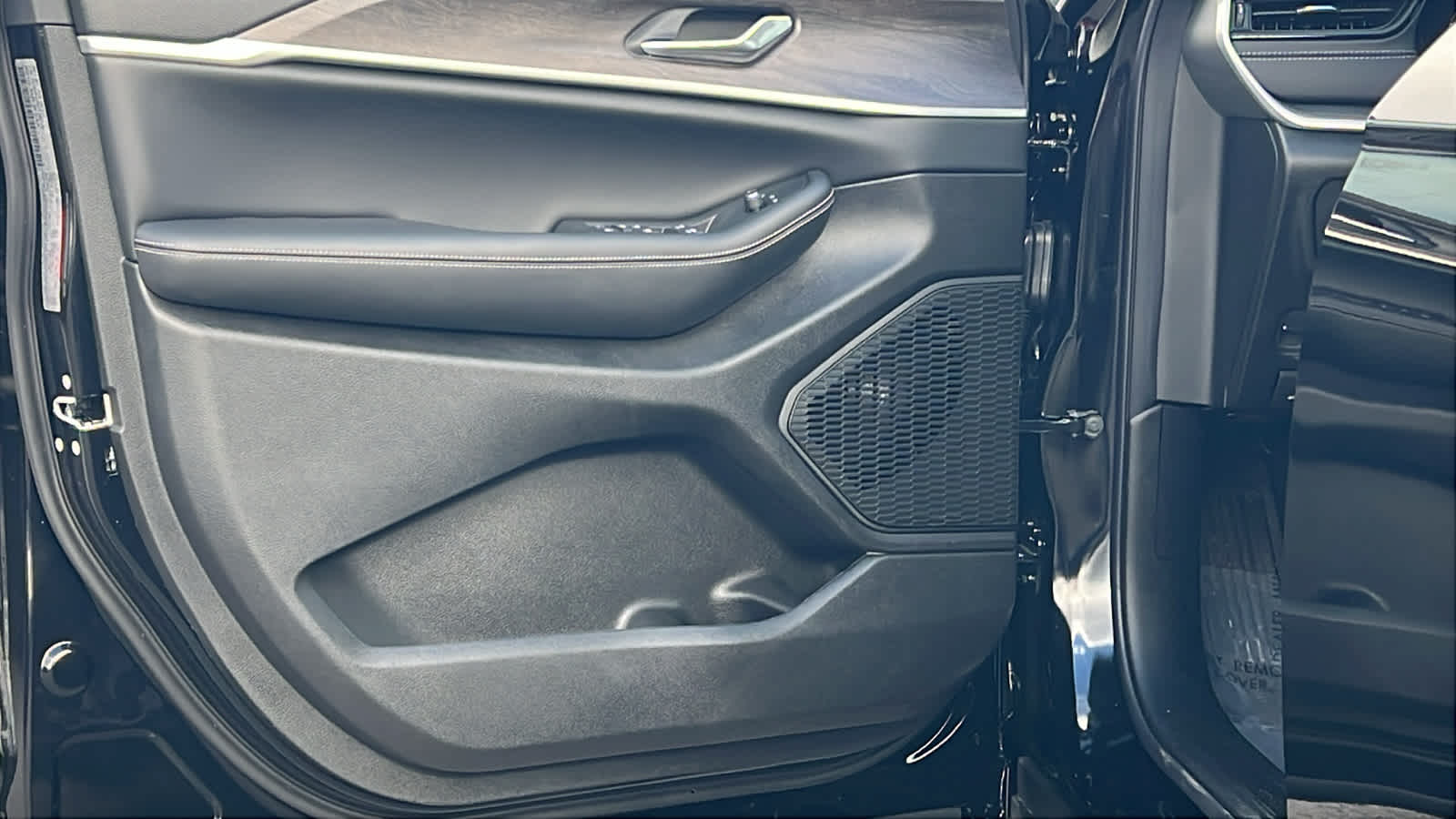 Thumbnail: 2026 Jeep Grand Cherokee - 23