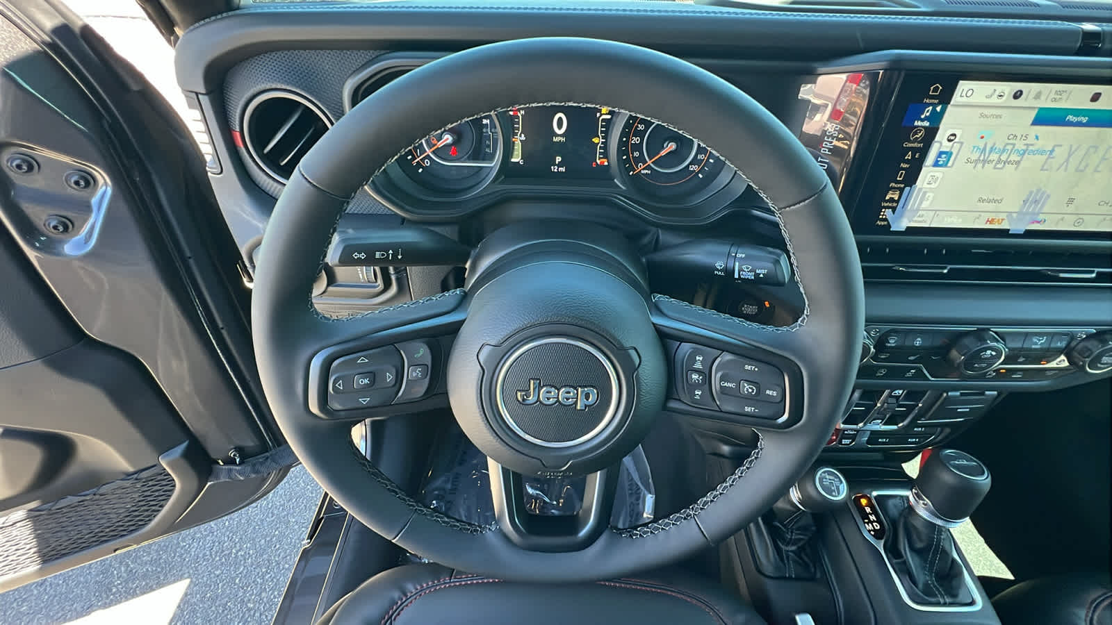 Thumbnail: 2025 Jeep Gladiator - 18