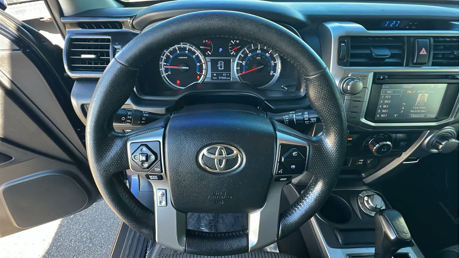 Thumbnail: 2018 Toyota 4Runner - 18