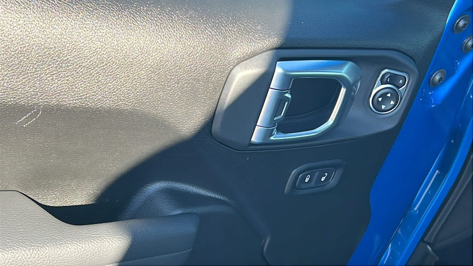 Thumbnail: 2026 Jeep Gladiator - 22