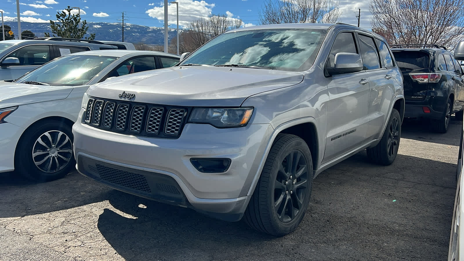 Thumbnail: 2018 Jeep Grand Cherokee - 1