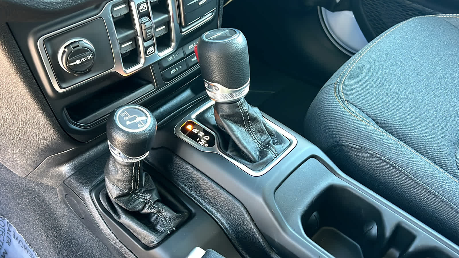 Thumbnail: 2026 Jeep Gladiator - 13