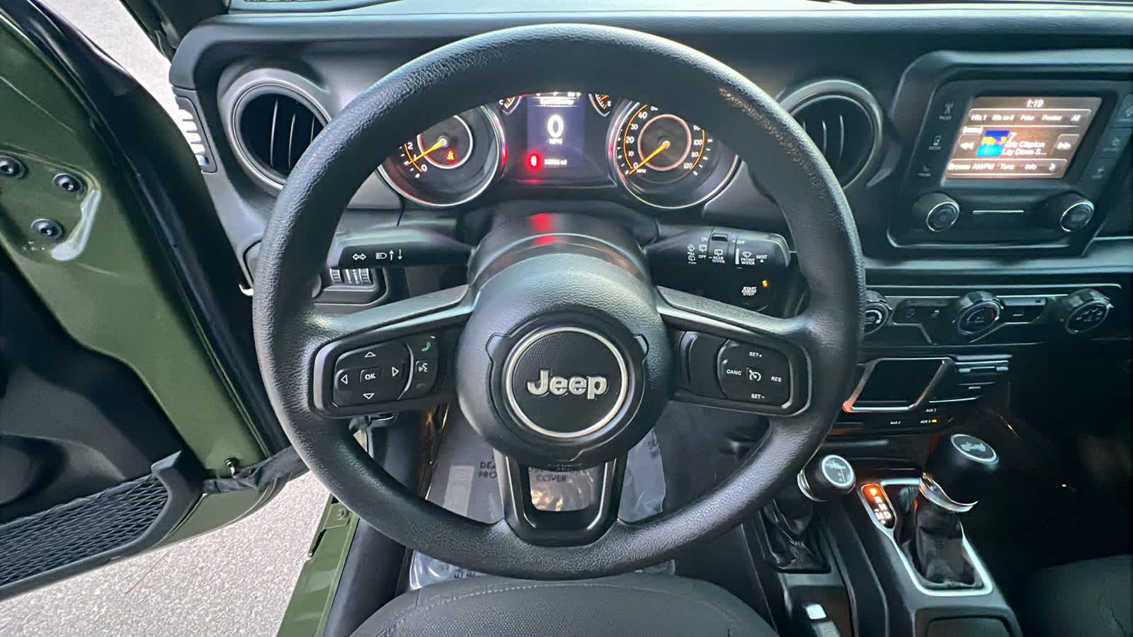 Thumbnail: 2021 Jeep Wrangler - 18