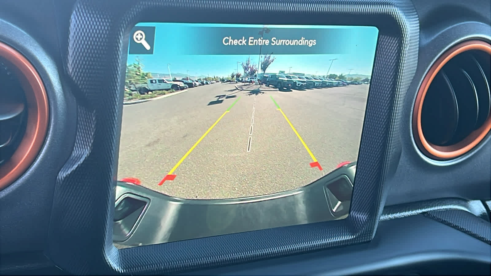 Thumbnail: 2021 Jeep Gladiator - 16