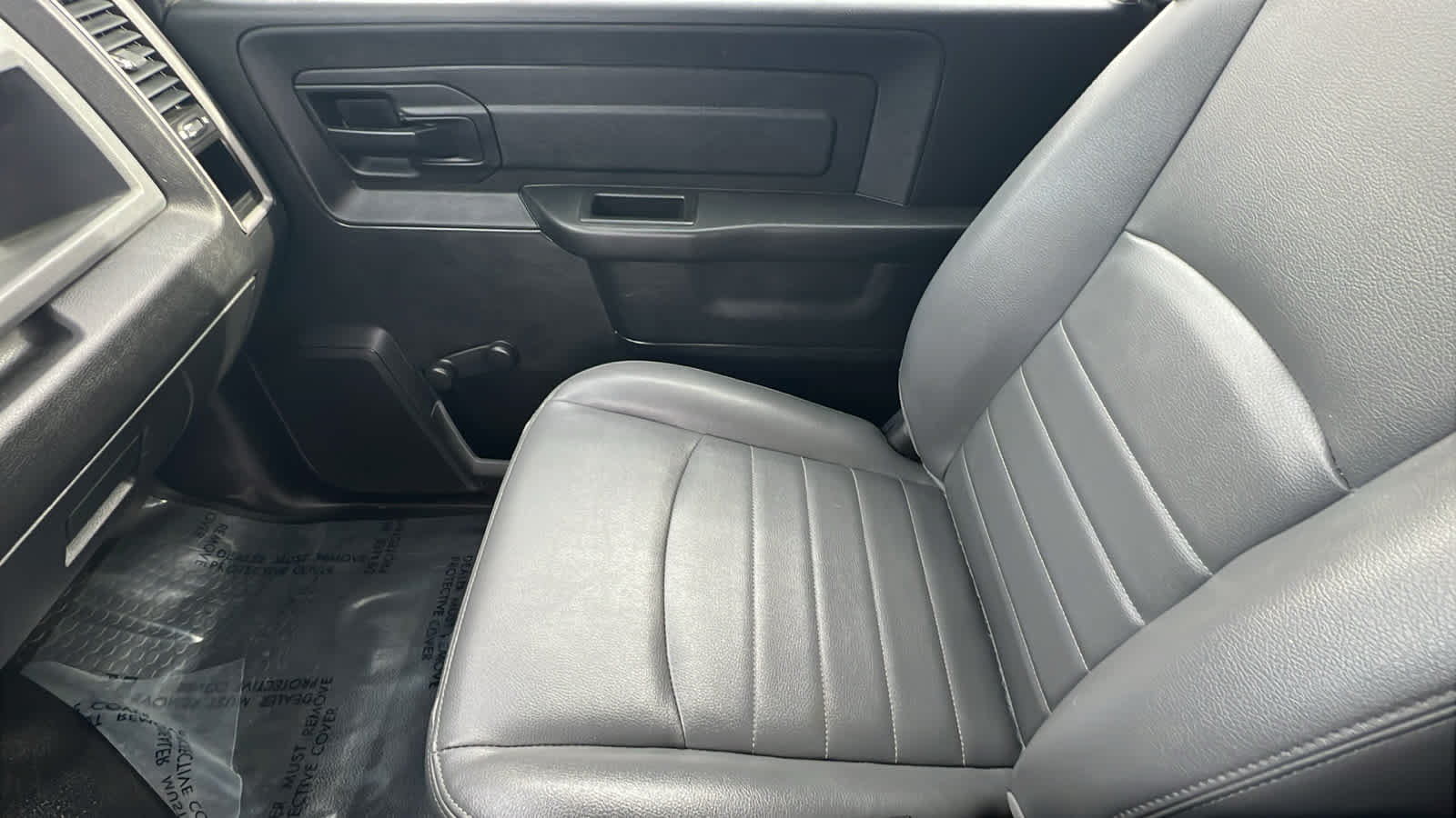 Thumbnail: 2019 RAM 1500 Classic - 12