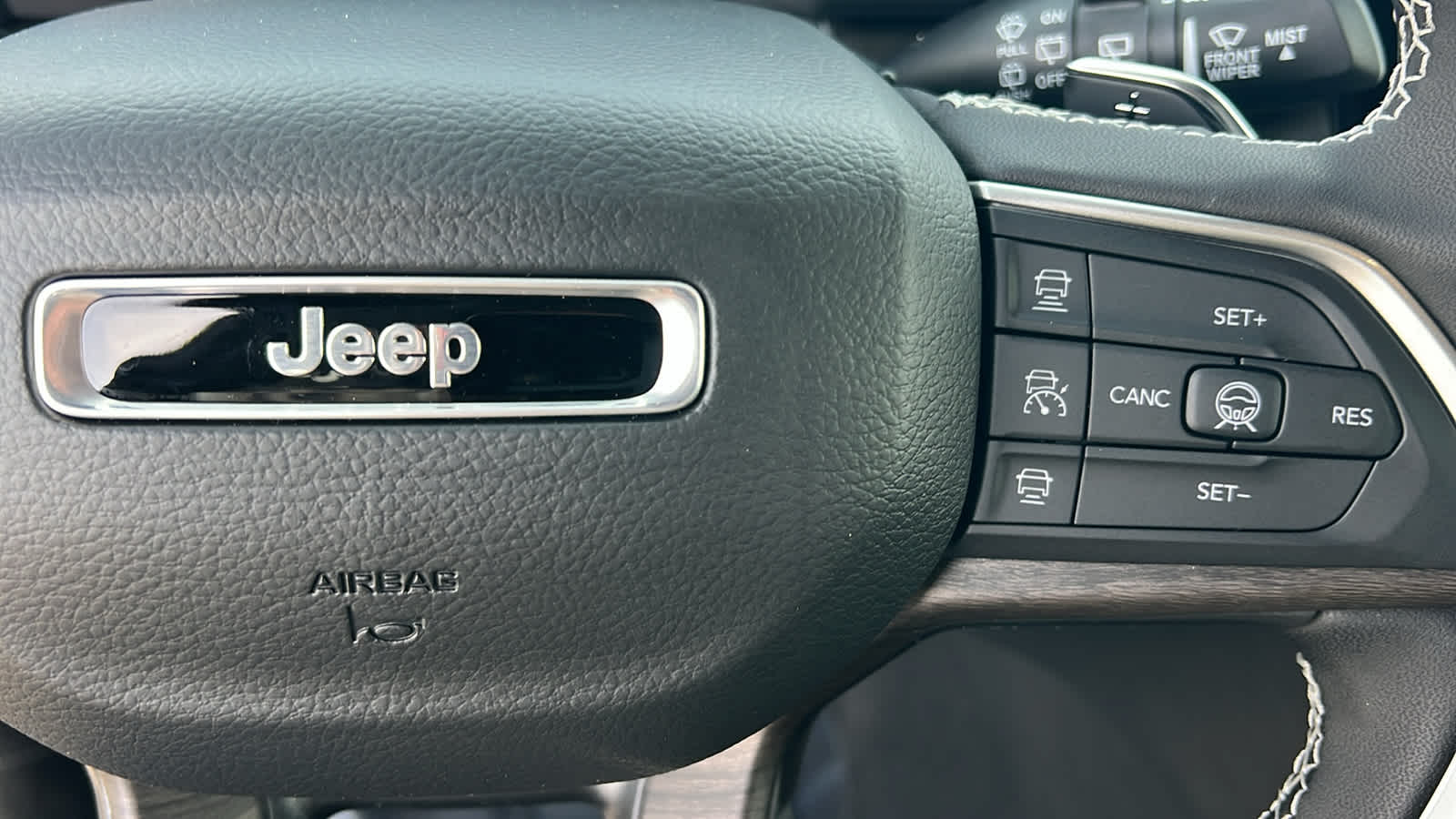 Thumbnail: 2026 Jeep Grand Cherokee - 20