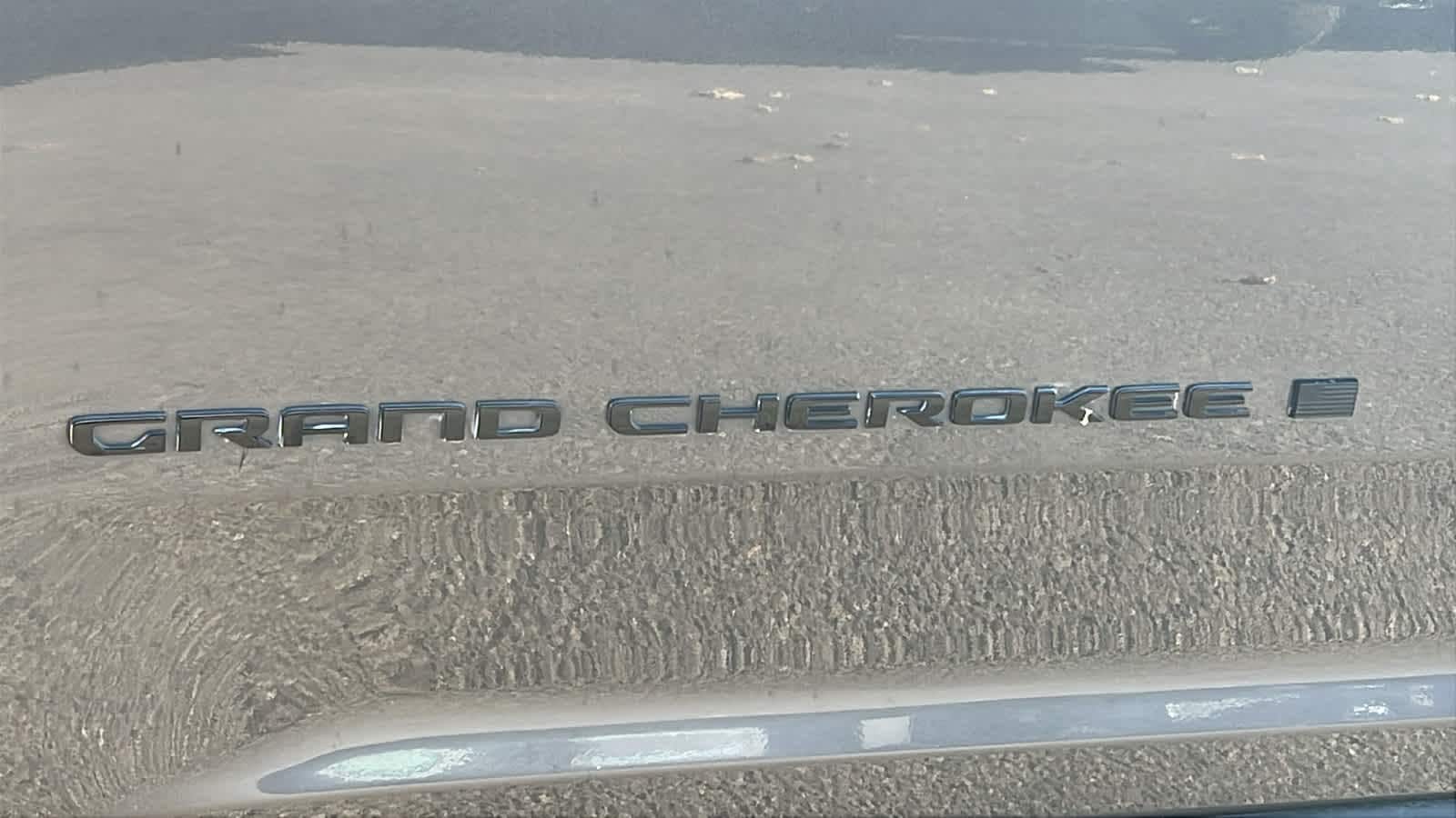 Thumbnail: 2023 Jeep Grand Cherokee - 28