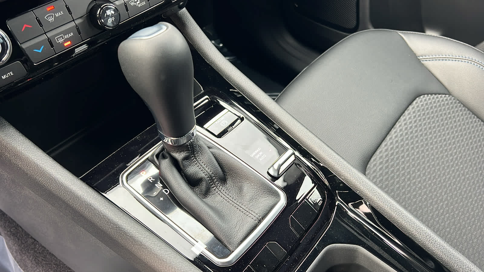 Thumbnail: 2026 Jeep Compass - 13