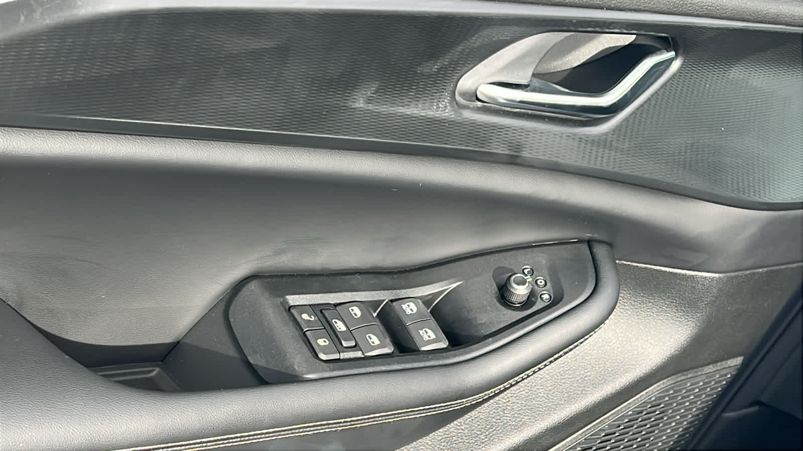 Thumbnail: 2025 Jeep Grand Cherokee L - 22