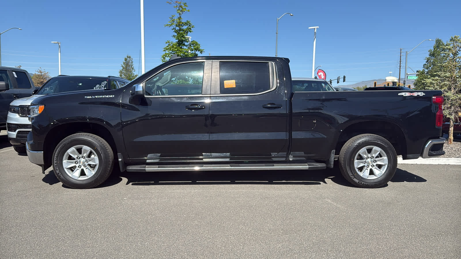 2024 Chevrolet Silverado 1500 LT 2