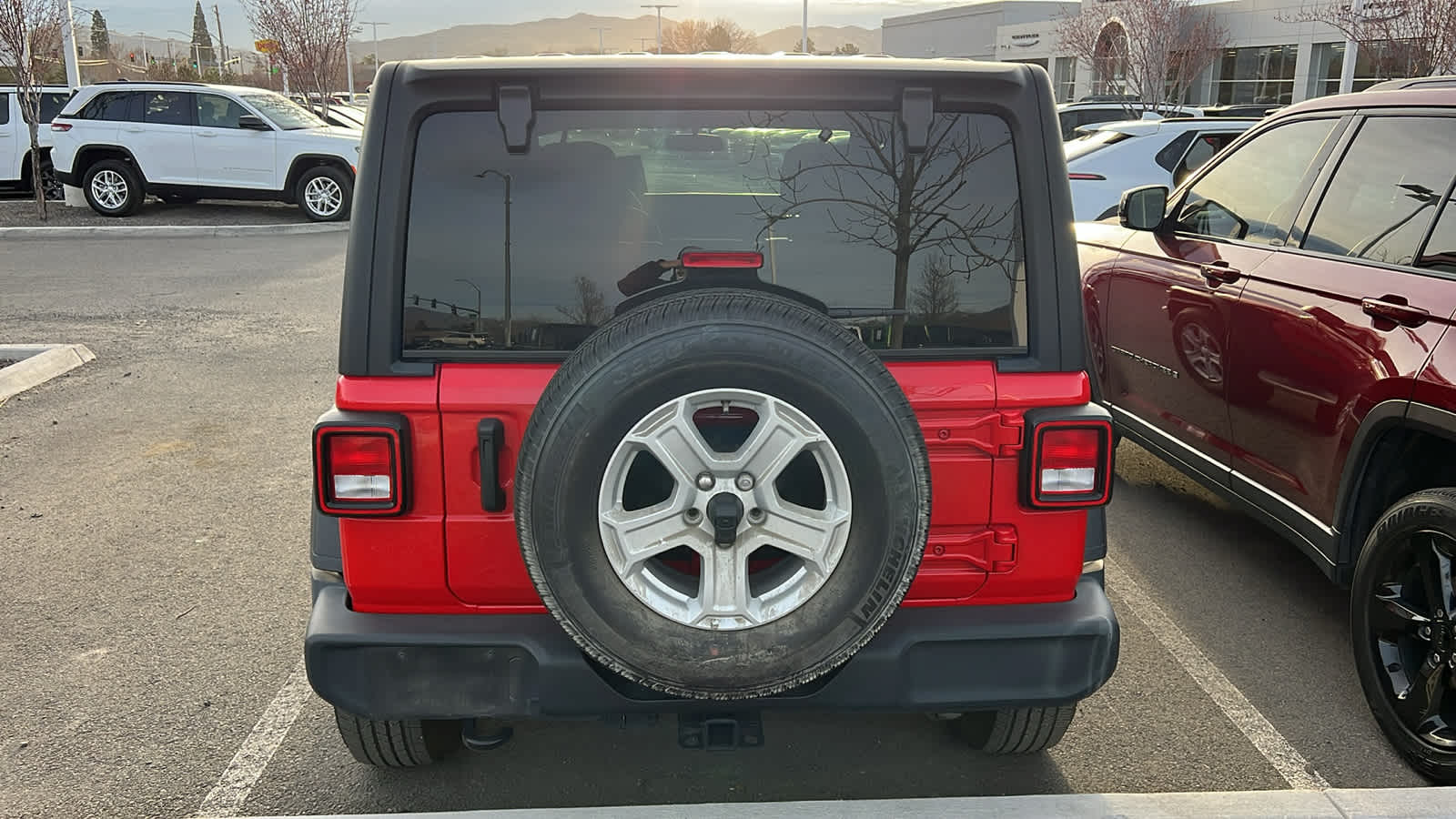 Thumbnail: 2022 Jeep Wrangler - 8