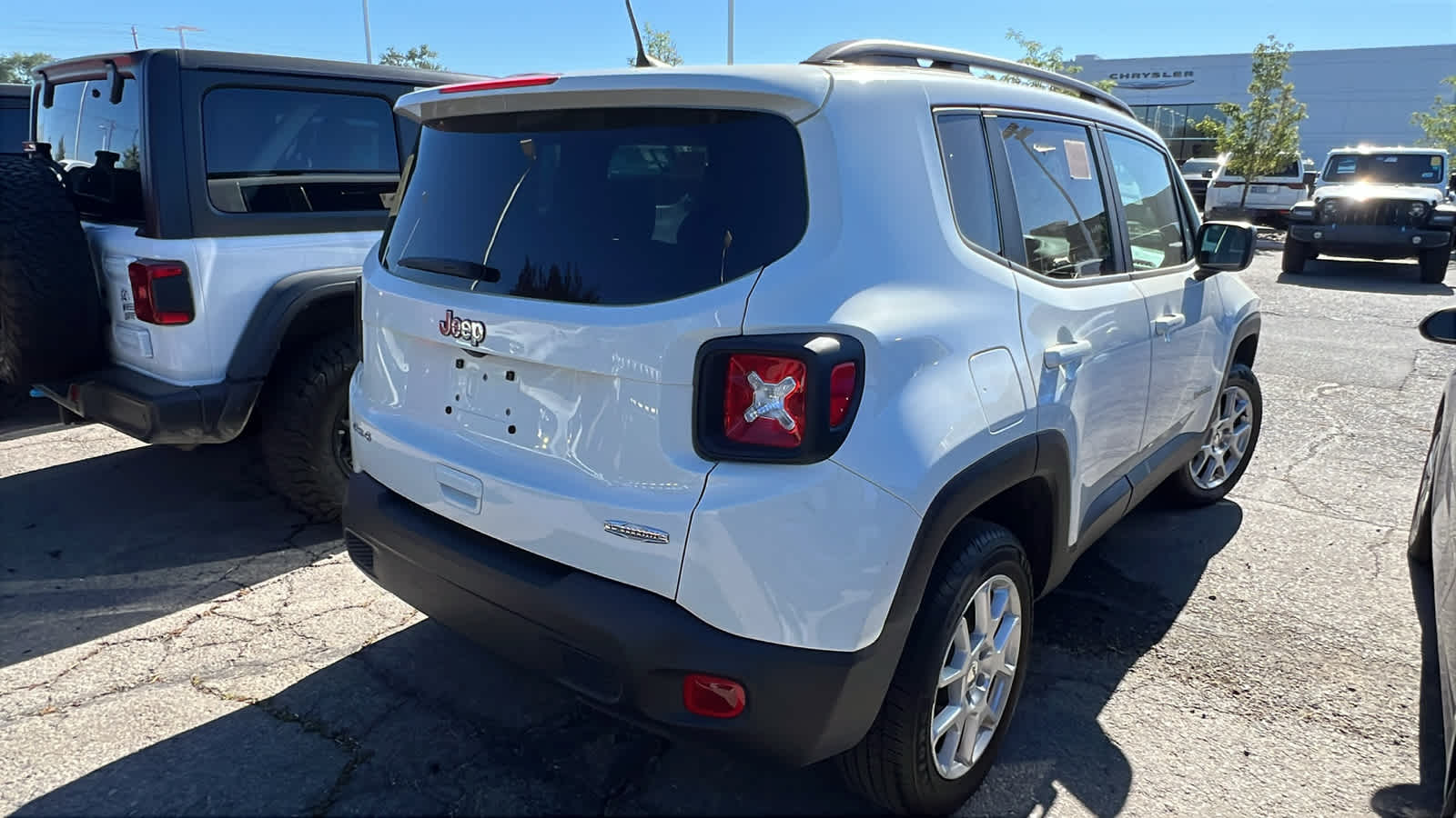 Thumbnail: 2022 Jeep Renegade - 7