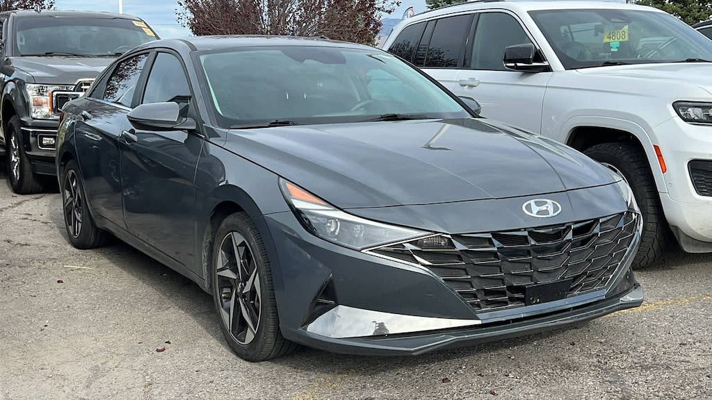 Used 2023 Hyundai Elantra Limited Sedan