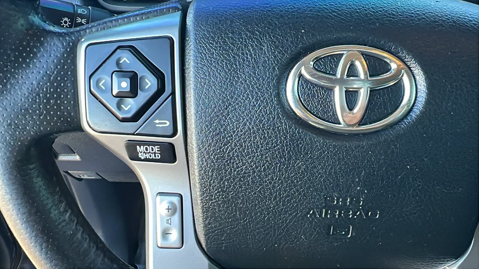 Thumbnail: 2018 Toyota 4Runner - 19