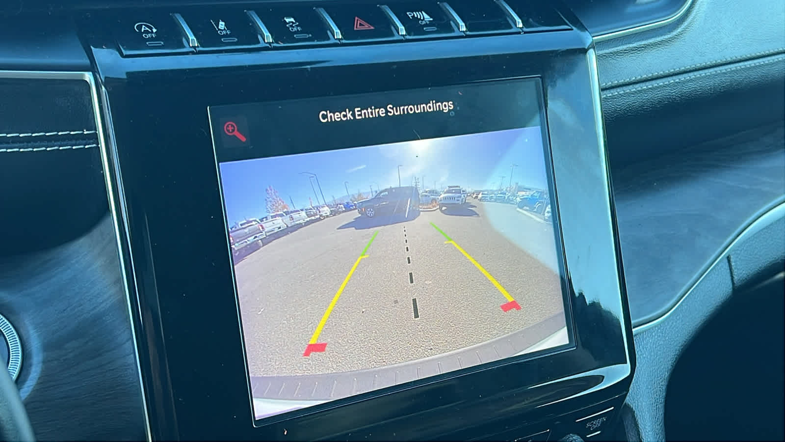 Thumbnail: 2013 Jeep Grand Cherokee - 16