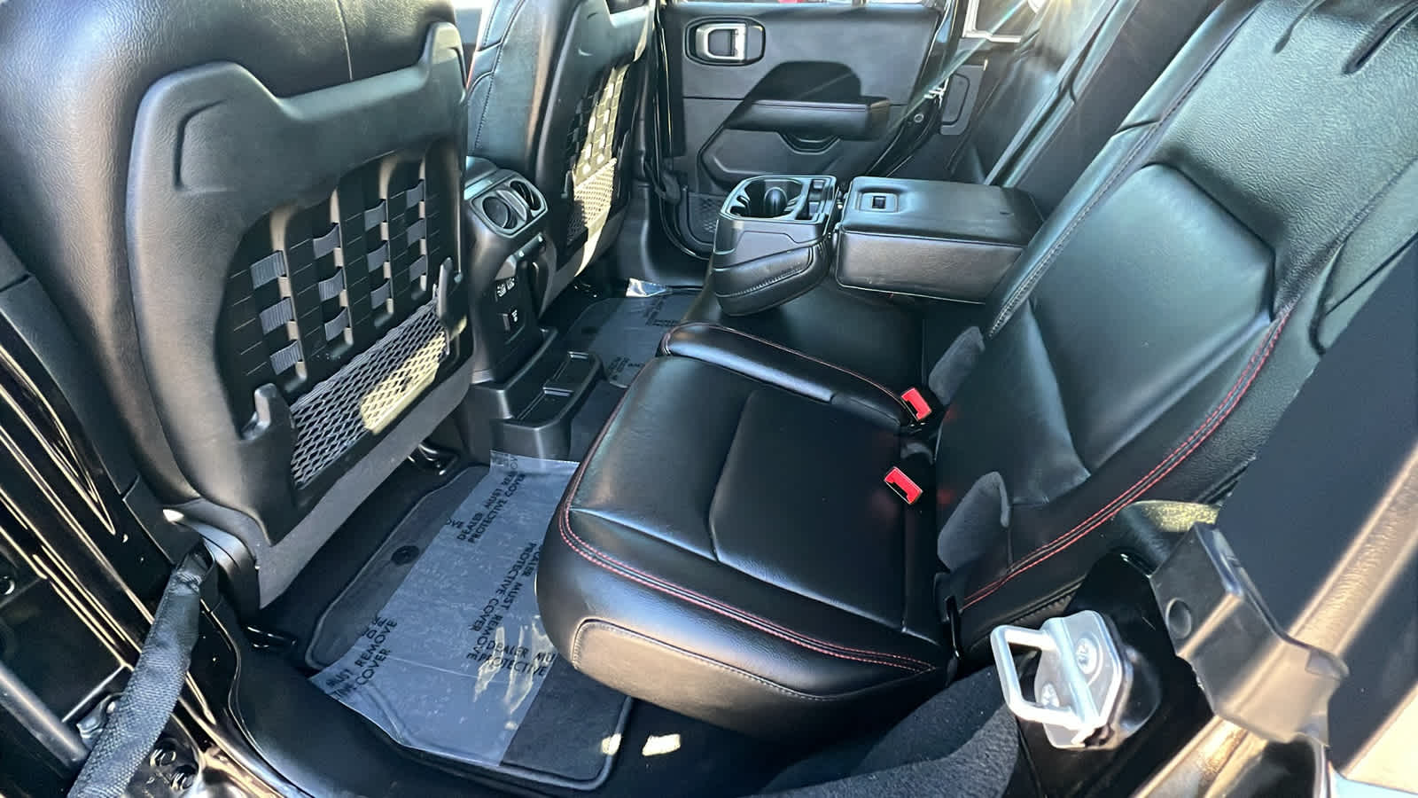 Thumbnail: 2021 Jeep Wrangler - 24