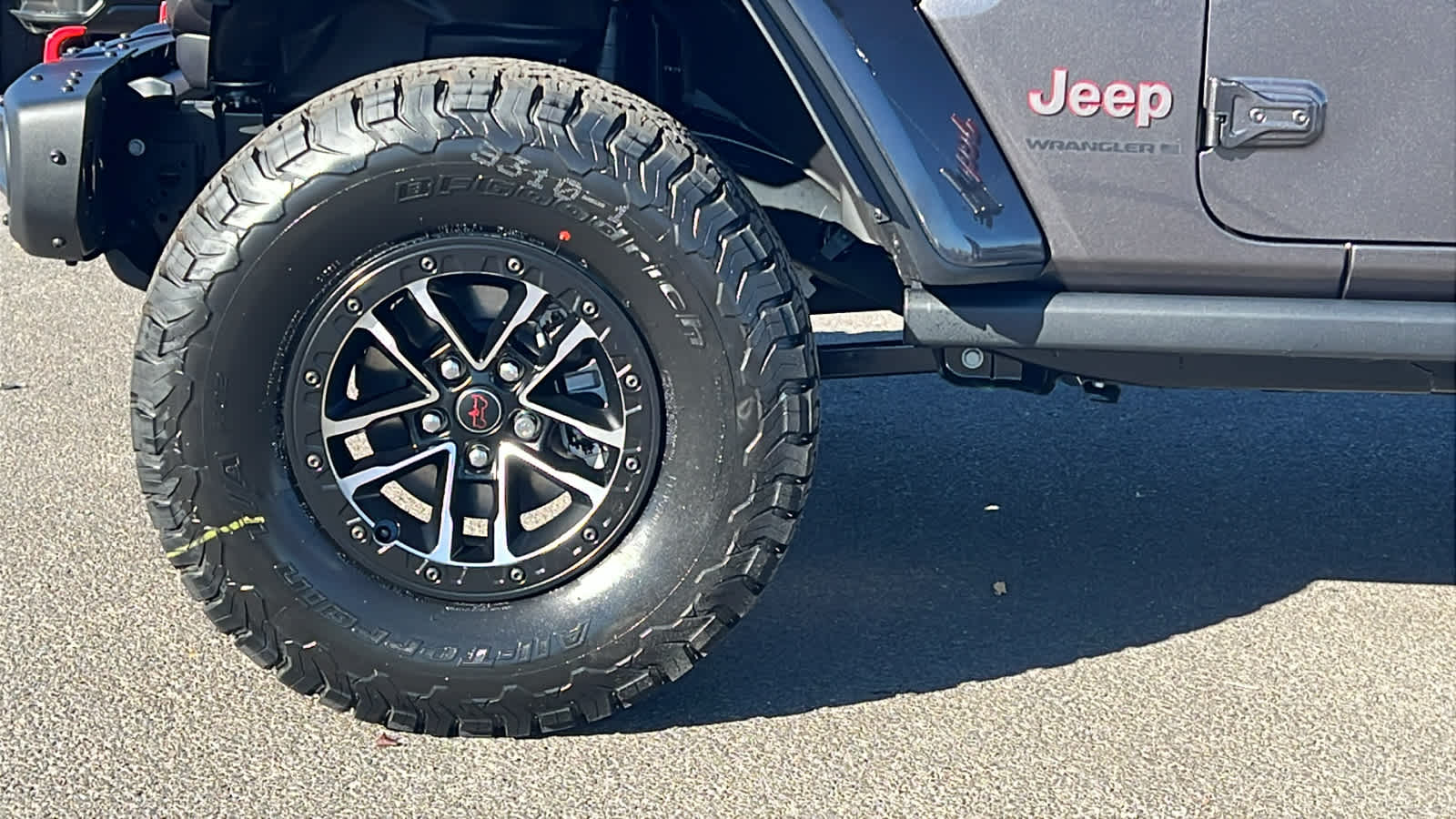 Thumbnail: 2026 Jeep Wrangler - 9