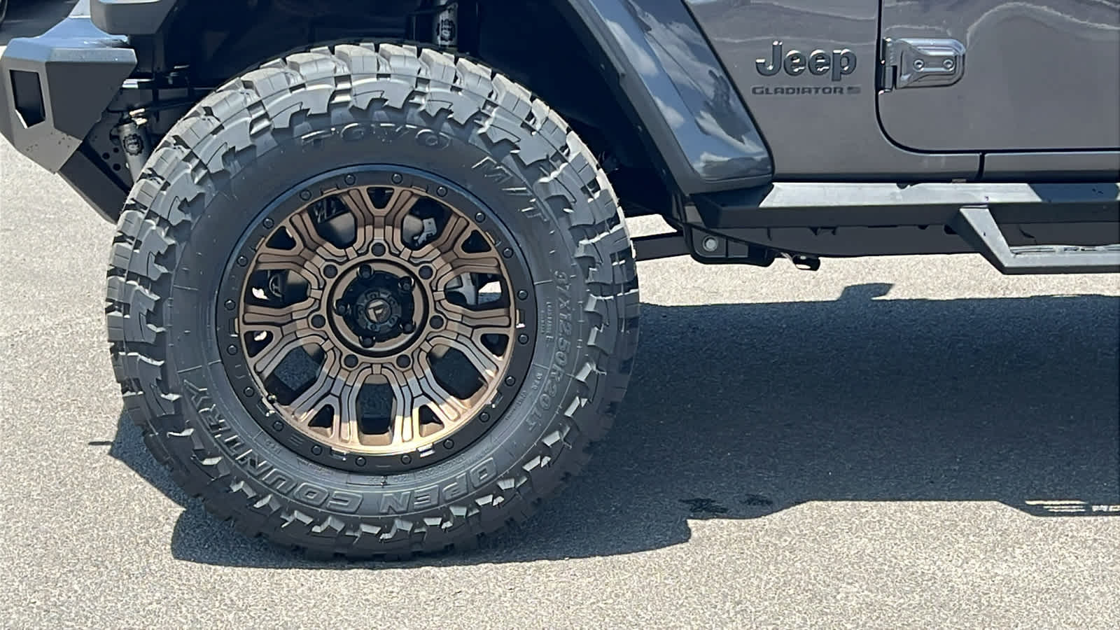 Thumbnail: 2025 Jeep Gladiator - 9