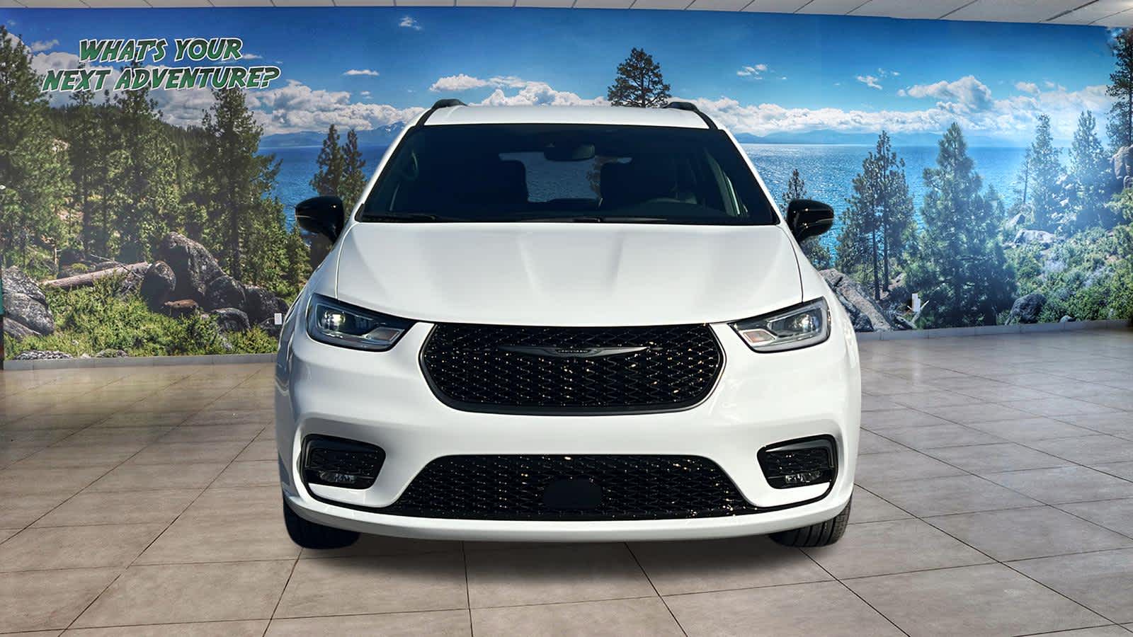 Thumbnail: 2026 Chrysler Pacifica - 2