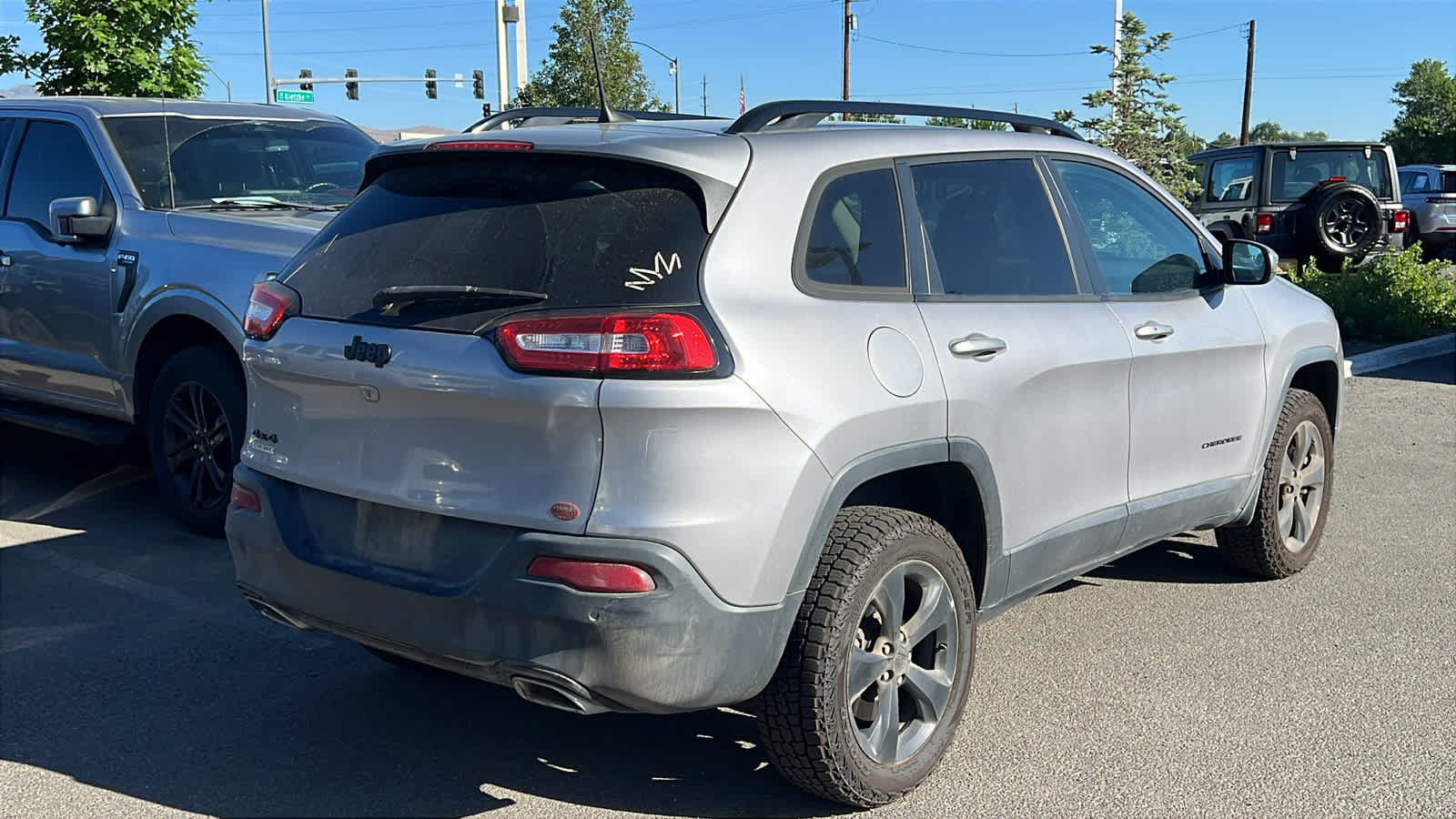 Thumbnail: 2018 Jeep Cherokee - 6