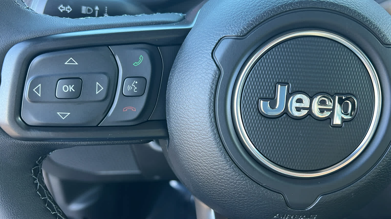 Thumbnail: 2026 Jeep Gladiator - 19