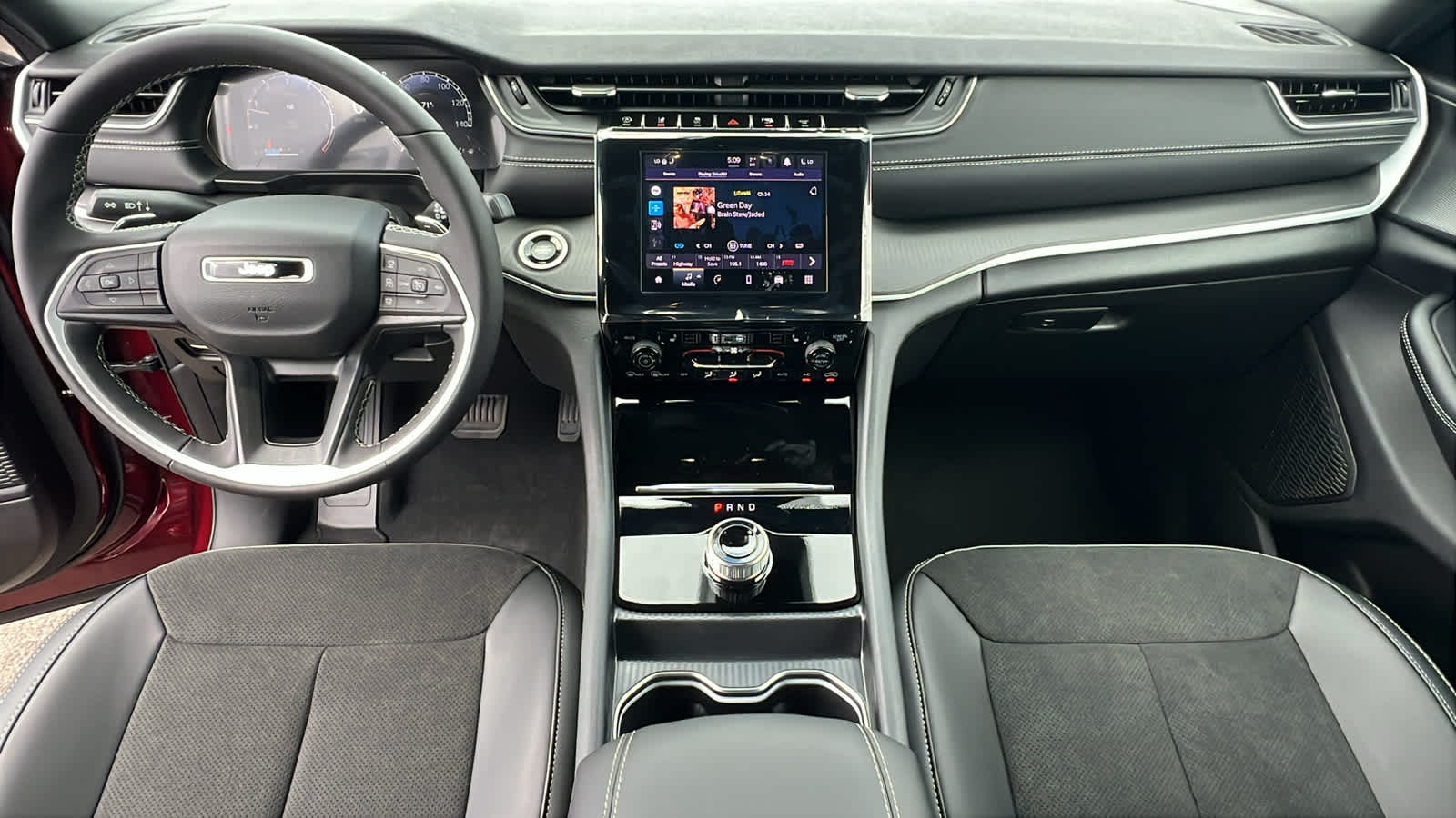 Thumbnail: 2025 Jeep Grand Cherokee - 26