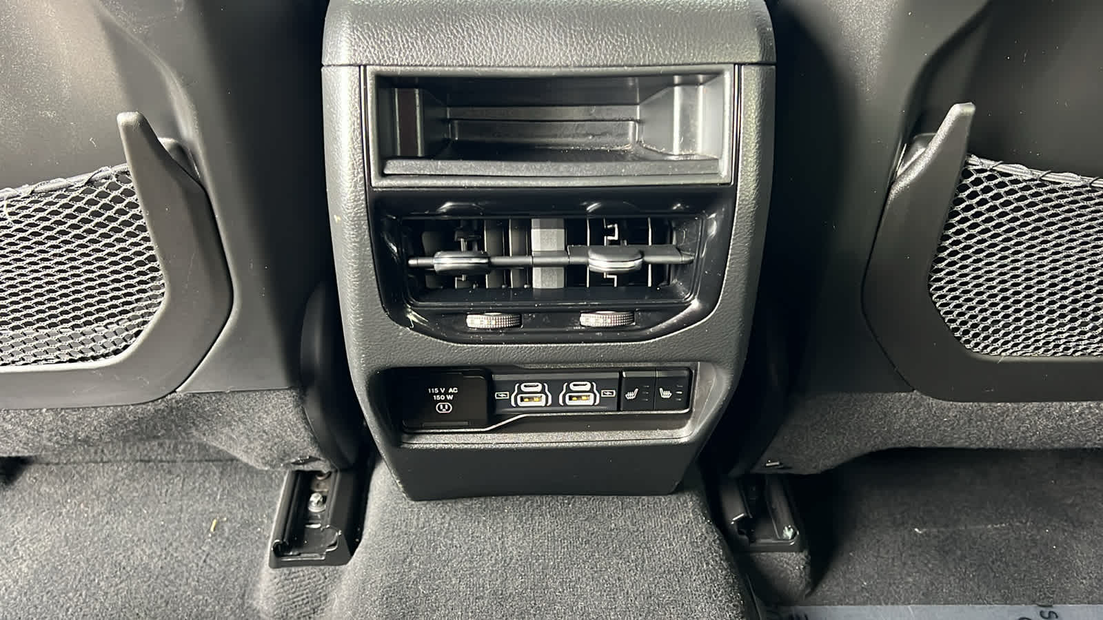 Thumbnail: 2023 Jeep Grand Cherokee - 25