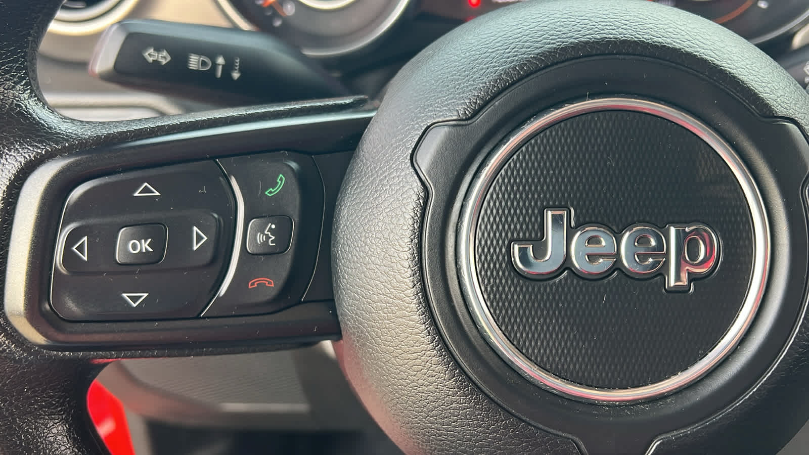 Thumbnail: 2019 Jeep Wrangler - 19