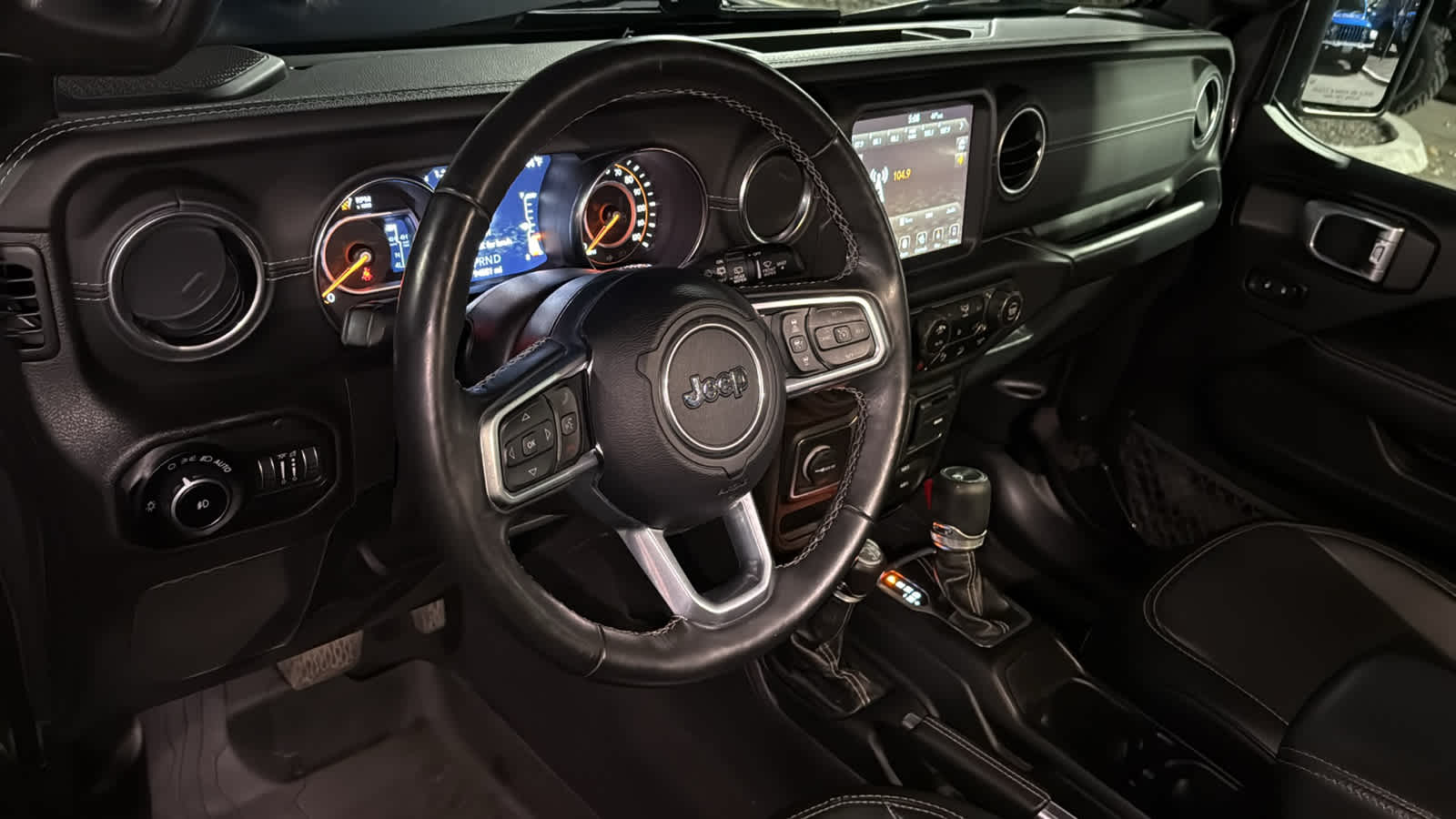 Thumbnail: 2019 Jeep Wrangler - 10