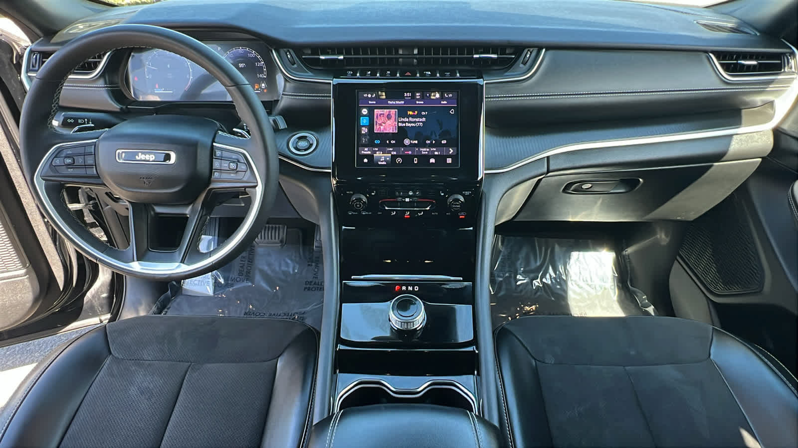 Thumbnail: 2023 Jeep Grand Cherokee - 25