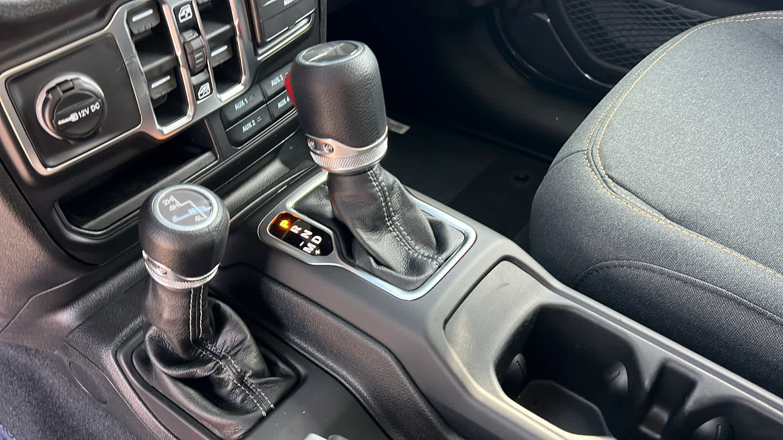 Thumbnail: 2026 Jeep Gladiator - 13