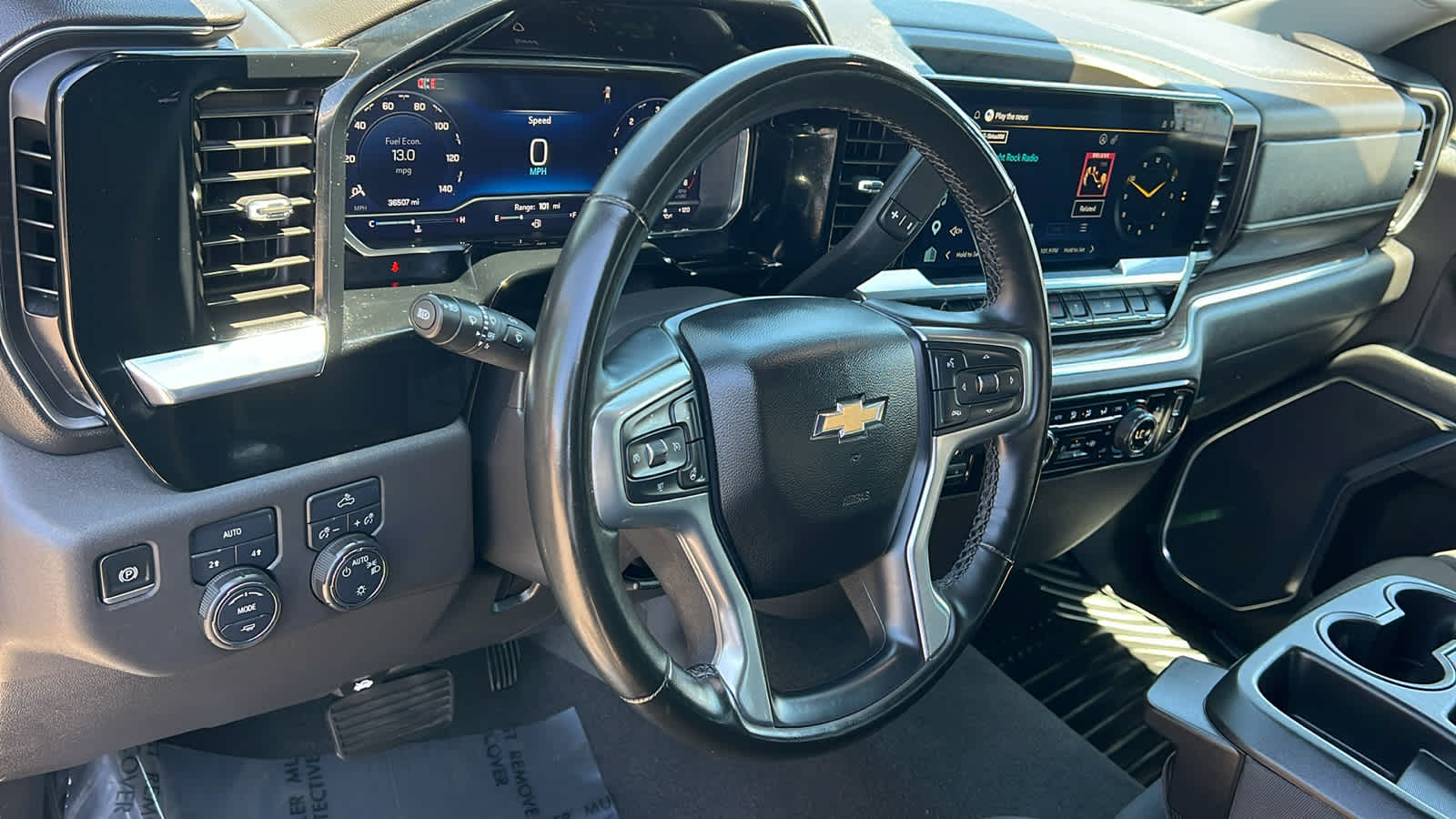 Thumbnail: 2025 Chevrolet Silverado 1500 - 10