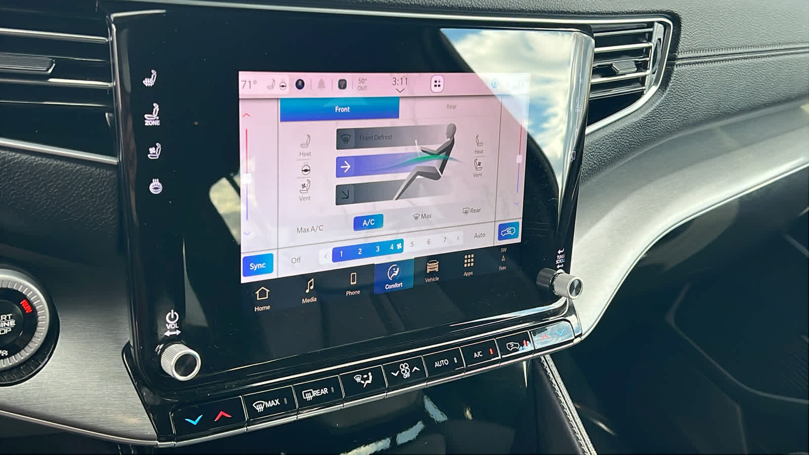 Thumbnail: 2025 Jeep Wagoneer - 14