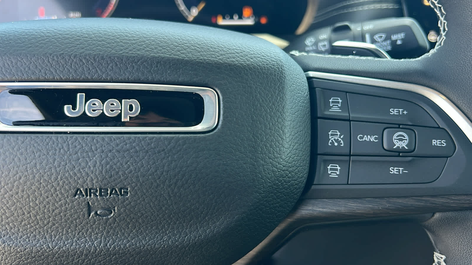 Thumbnail: 2026 Jeep Grand Cherokee - 20