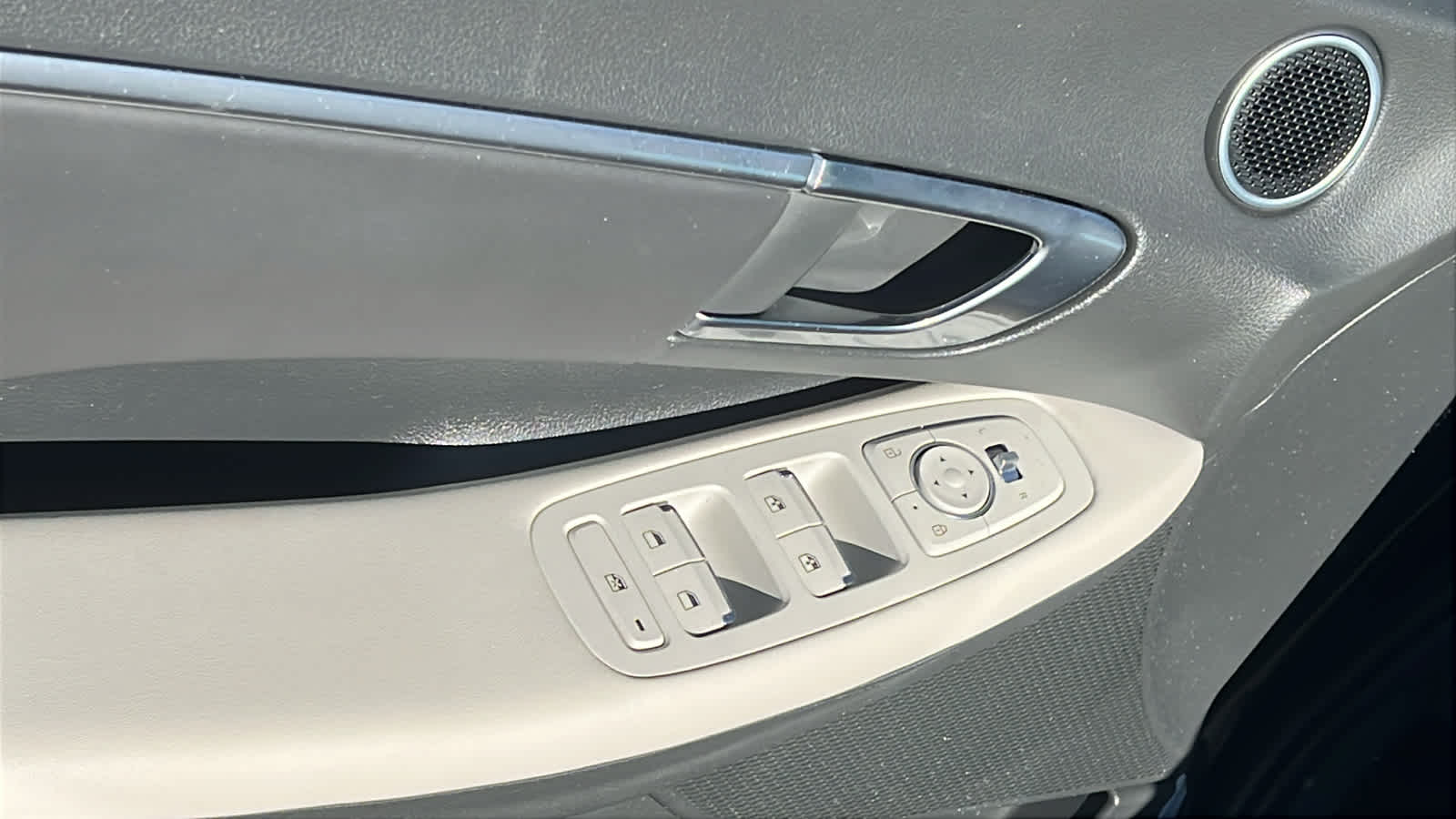 2023 Hyundai Sonata SEL - Photo 22