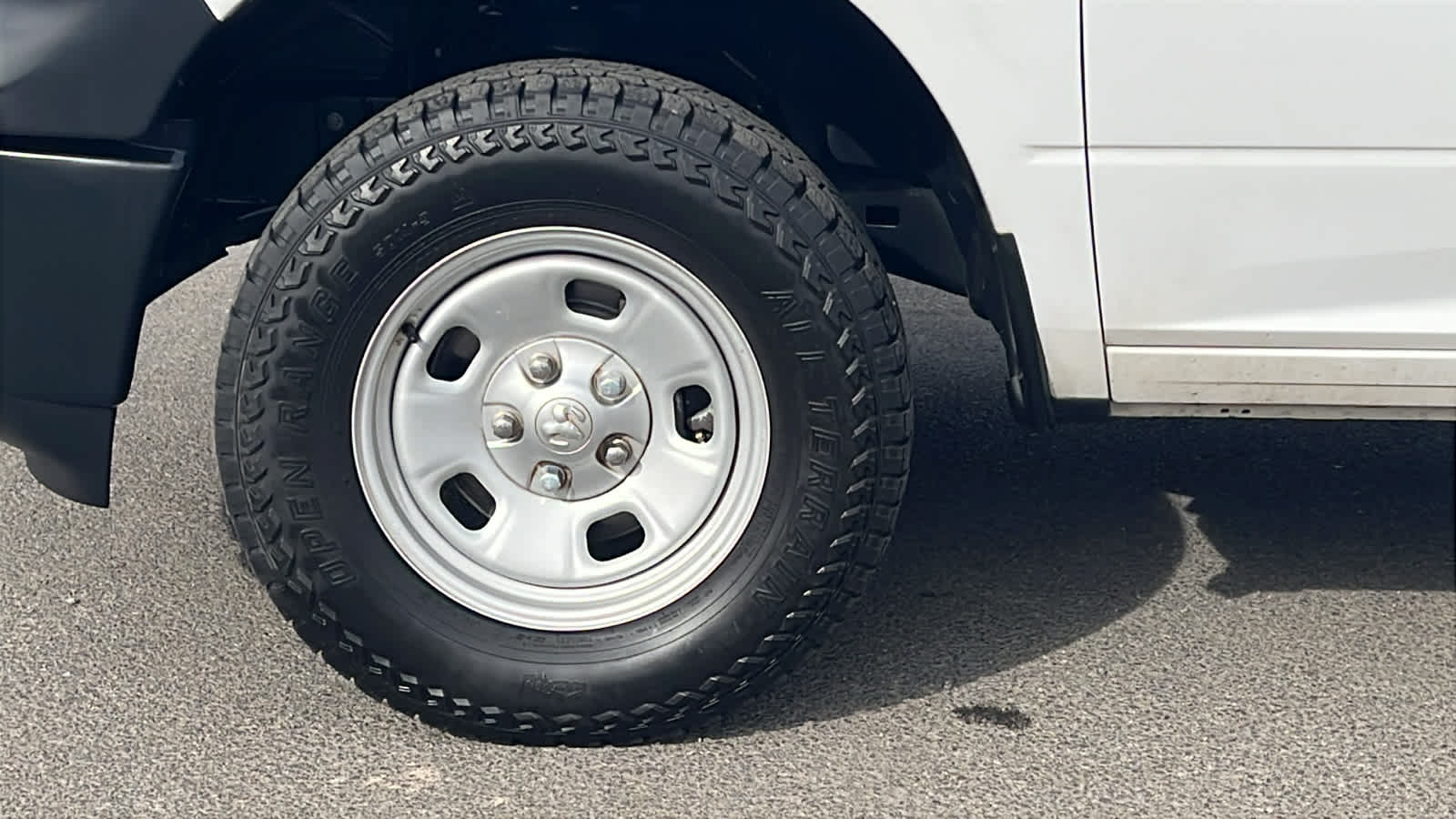 Thumbnail: 2019 RAM 1500 Classic - 9