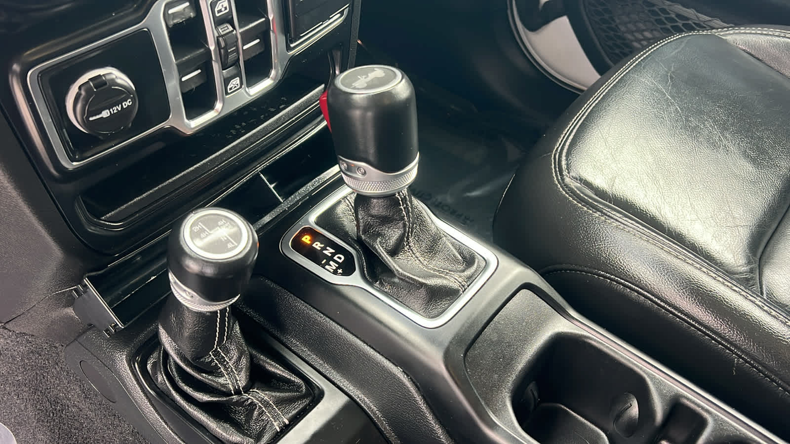 Thumbnail: 2021 Jeep Wrangler - 13