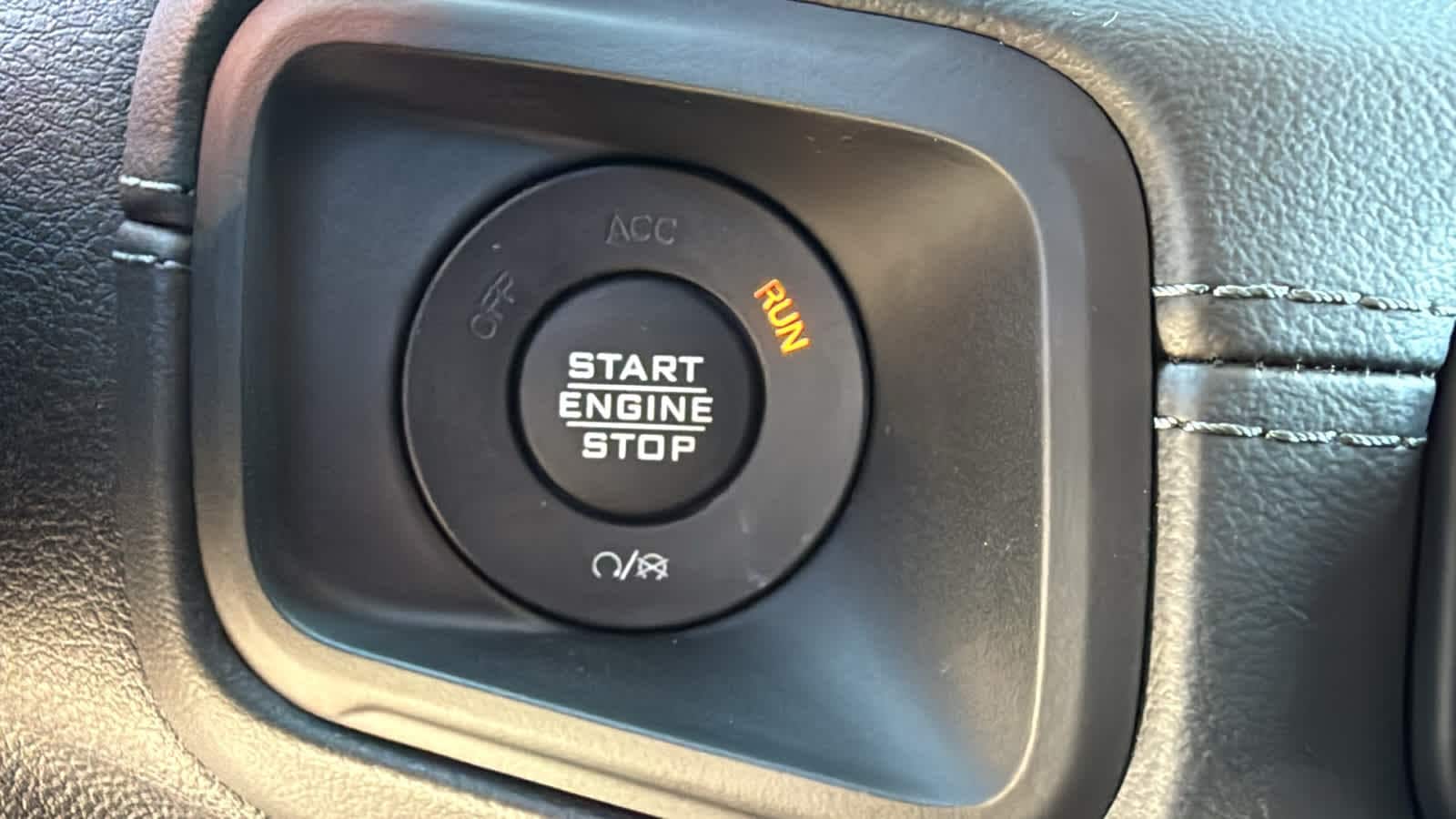 Thumbnail: 2025 Jeep Wrangler - 17