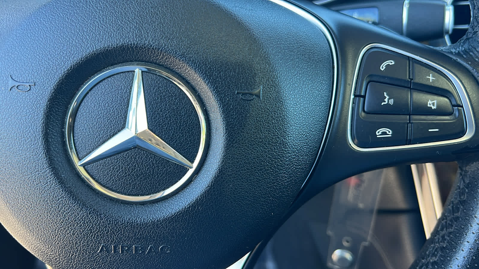 Thumbnail: 2017 Mercedes-Benz GLC - 20